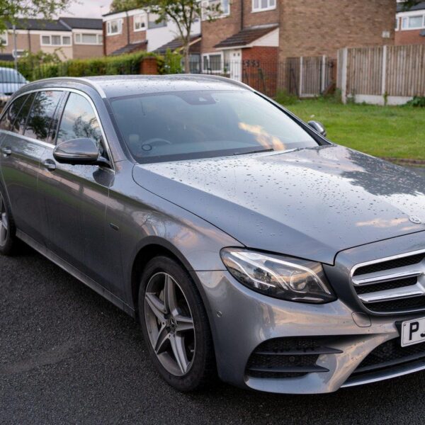 Mercedes Klasy C – czy warto kupić używany model?