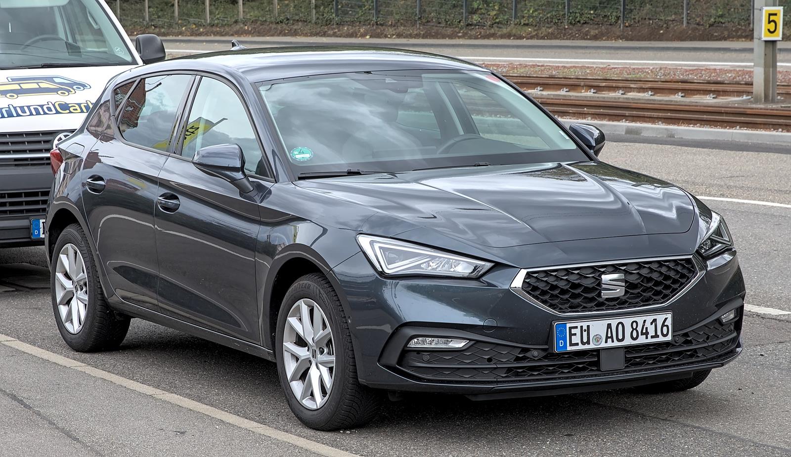 Seat Leon – opinie o sportowym charakterze i designie.