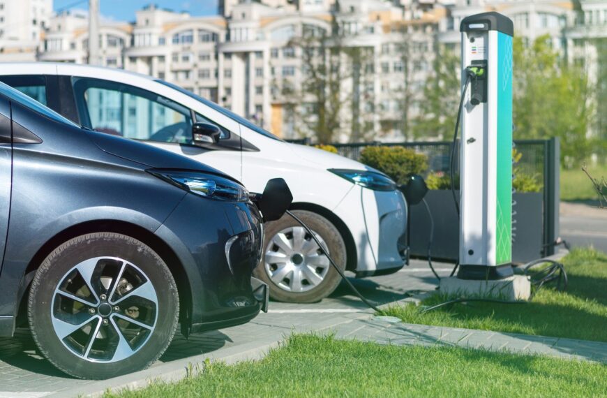 Elektryczne SUV-y: Czy przyszłość motoryzacji tkwi w dużych, ekologicznych samochodach?