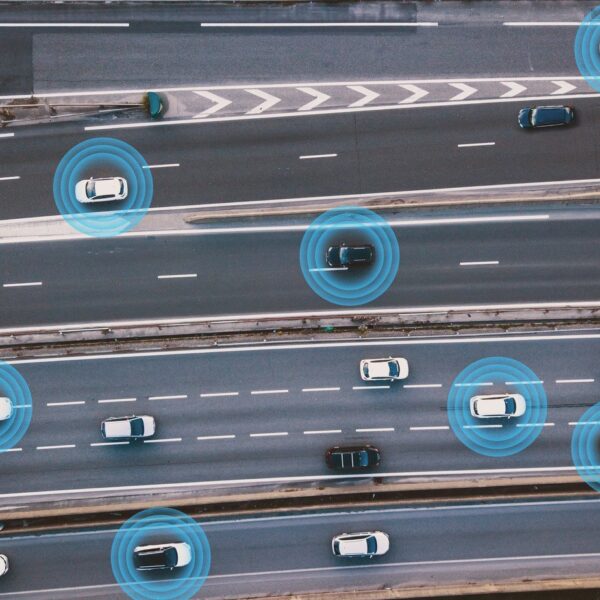 Bezpieczeństwo na drogach: Nowoczesne technologie wspierające kierowców.