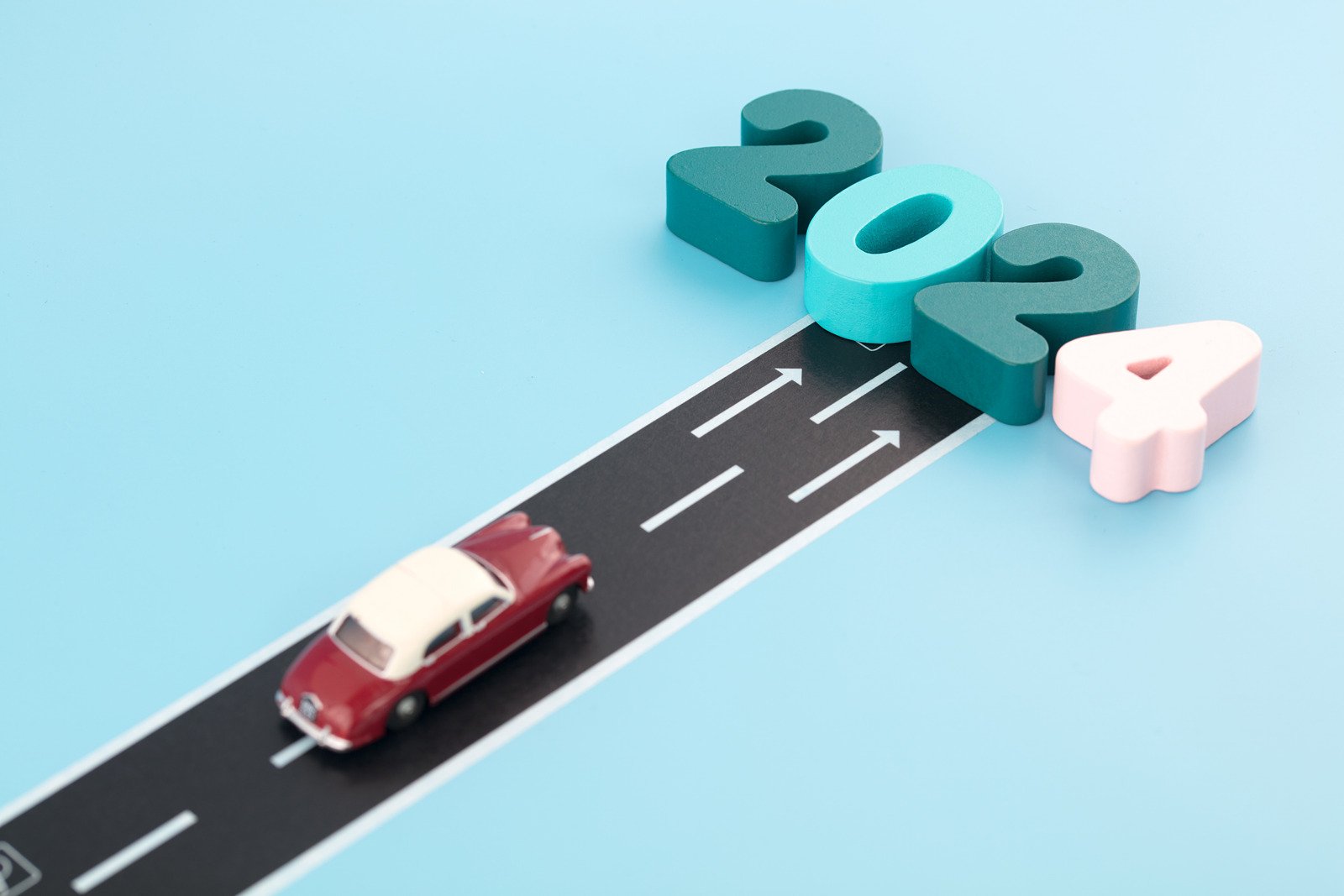 Motoryzacyjna ewolucja 2024: Najważniejsze innowacje, na które warto zwrócić uwagę.