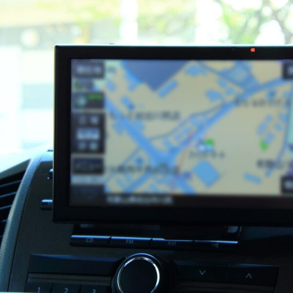 Jakie są najnowsze technologie w systemach nawigacji samochodowej?