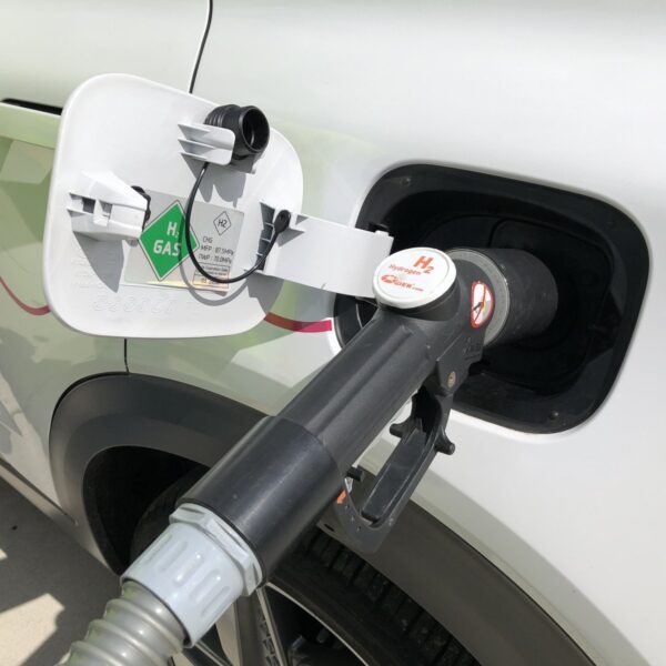 Samochody na wodór: Czy to przyszłość zeroemisyjnego transportu?